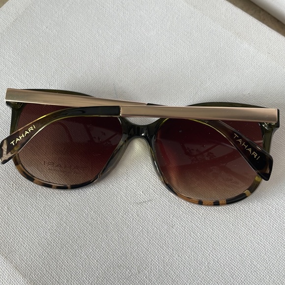 Unisex Authentic Sunglasses TAHARI 100%UV Protection. - Picture 5 of 9